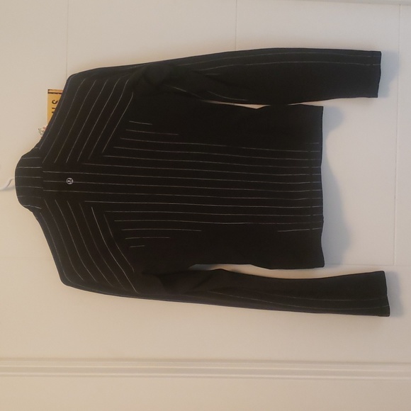 Lululemon zip up - Picture 2 of 4